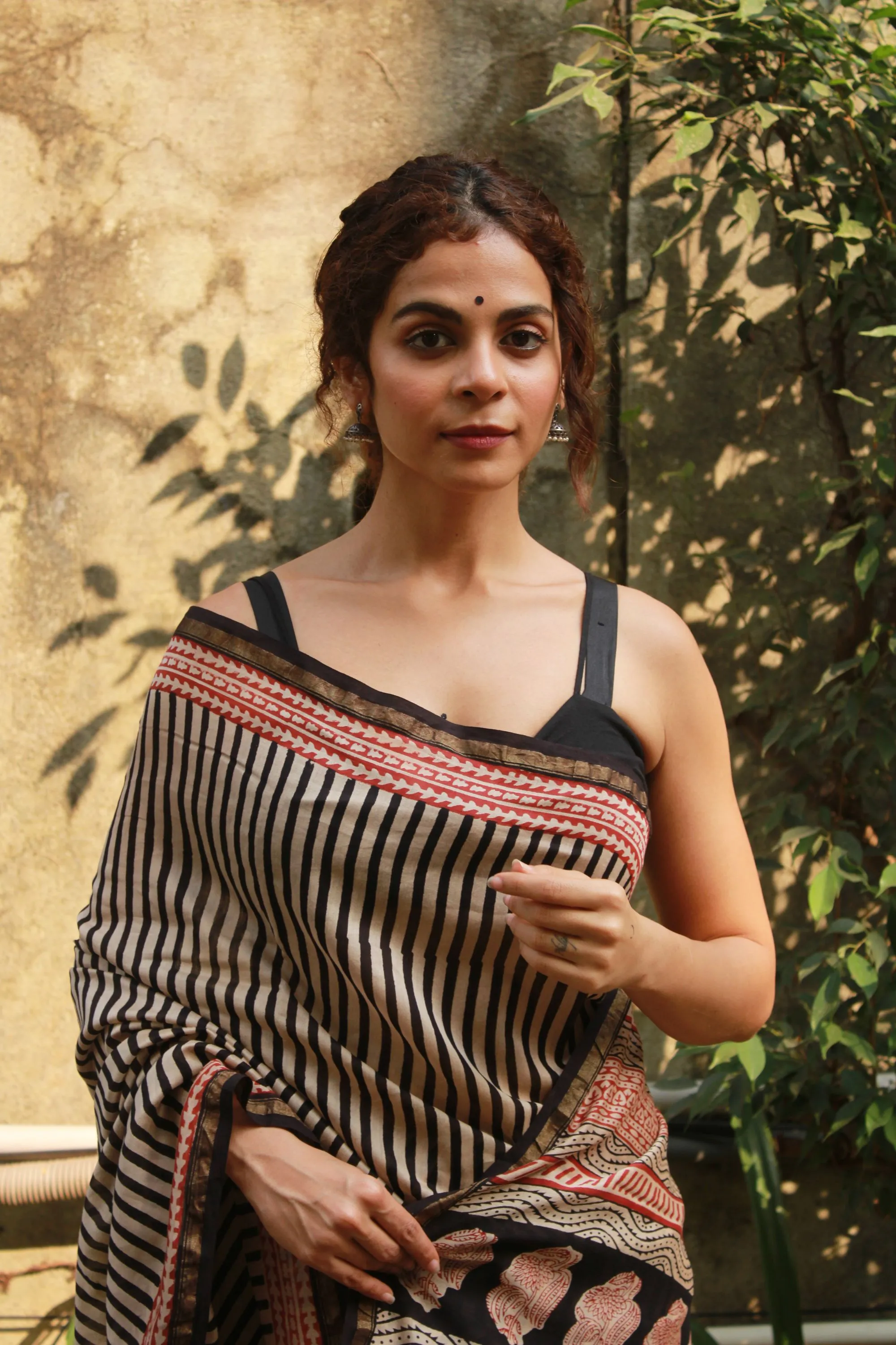 Roheda Buta black Syahi Begar Chanderi Saree